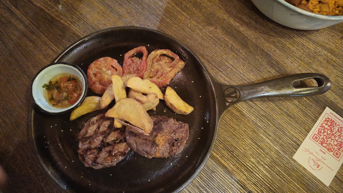 Mamasita Medallo sede Poblado in El Poblado, Medellín