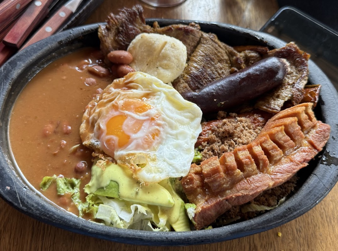 Medellín Es Sabor-Champi in El Poblado, Medellín