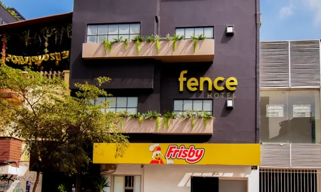 HOTEL FENCE