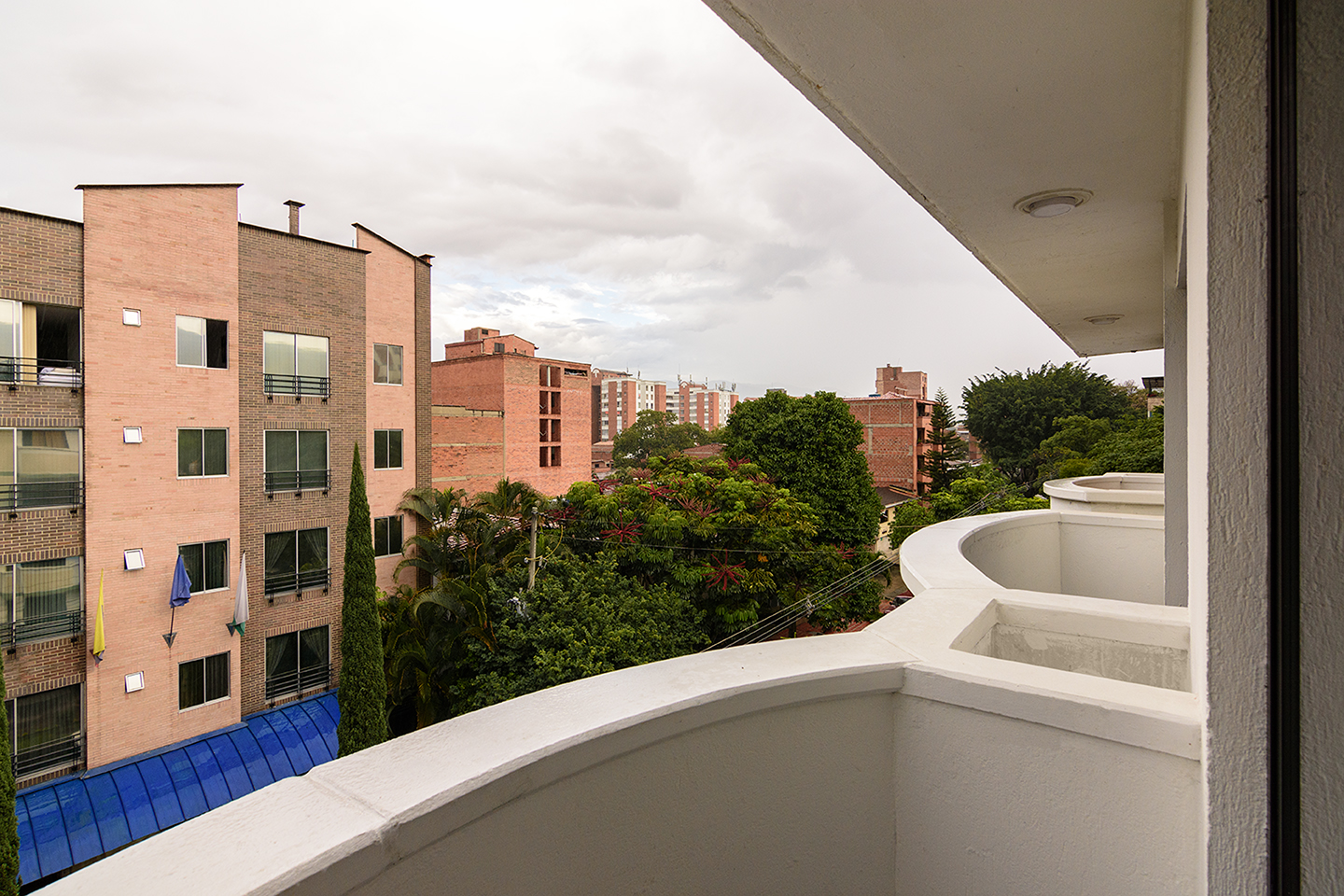 Hotel Balcones del Estadio Medellin 5