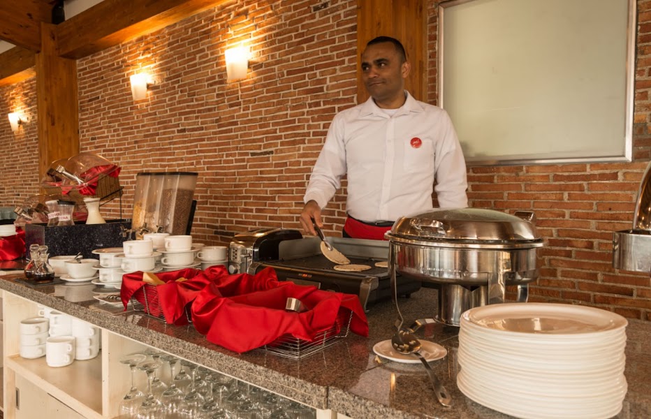 Best Western Plus Hotel San Diego room or amenity in La Candelaria