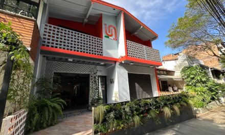 Co-Link House Hotel