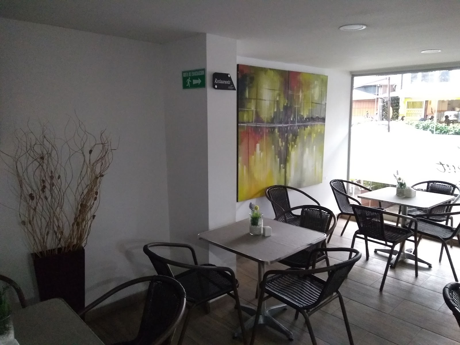 Element Hotel 4