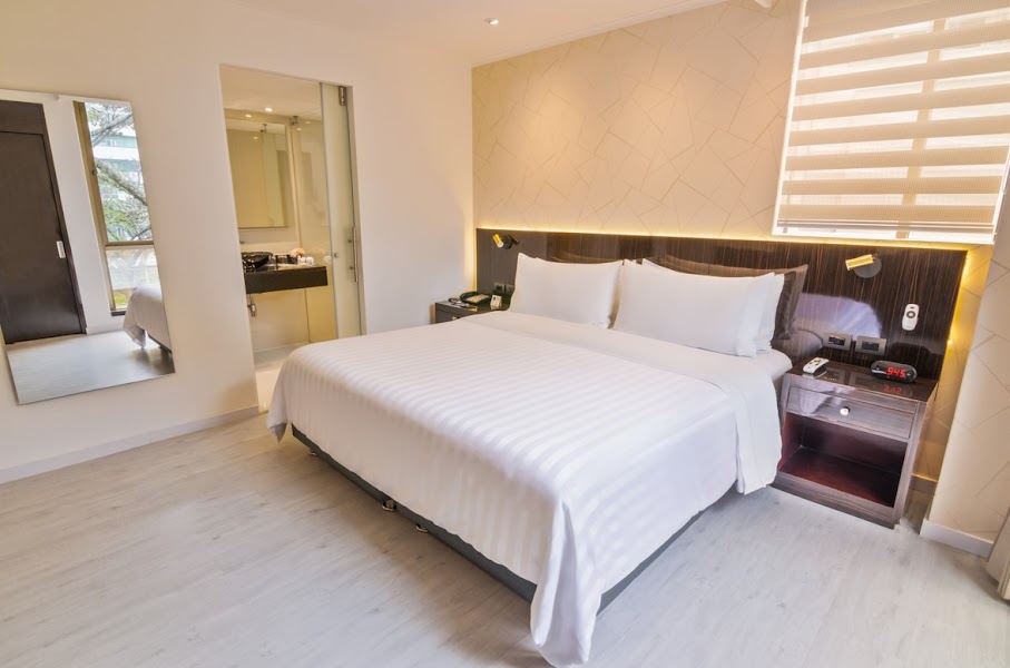 GHL Hotel Portón Medellín room or amenity in El Poblado