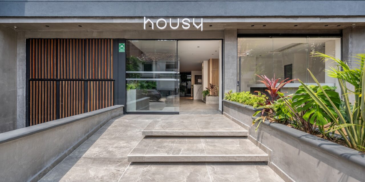 HOUSY Laureles