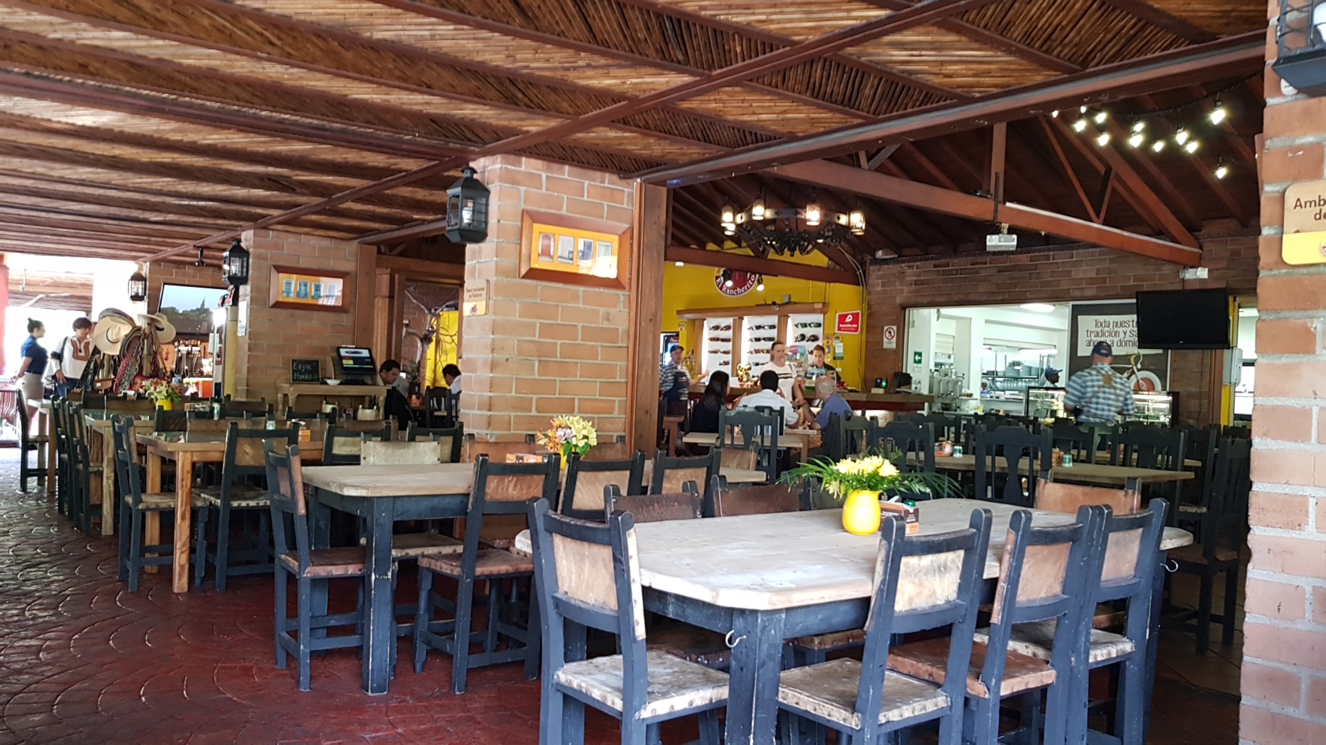 El Rancherito - Palmas in Asomadera II, Medellín